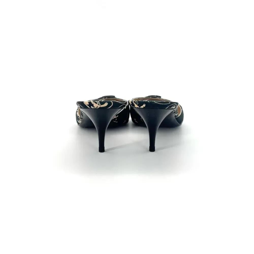 Vintage Chanel 2006 Cruise Script CC Logo Pointed Toe Kitten Heel Mules 38